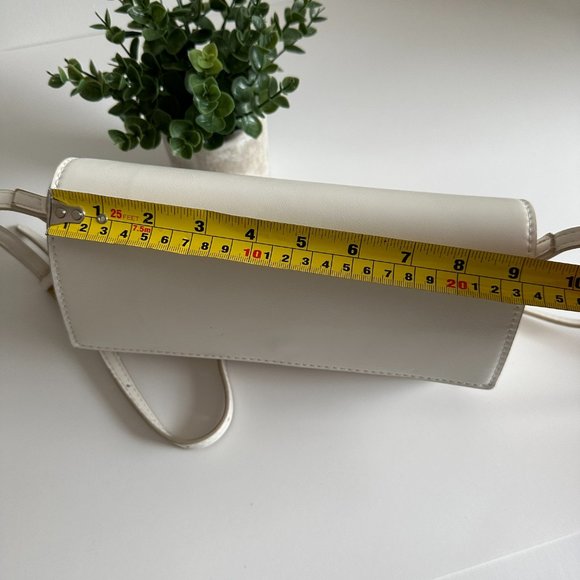 Mango - Vegan Leather Crossbody Bag - Picture 9 of 10